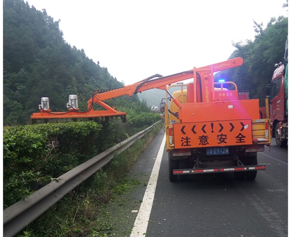 内蒙古高速公路绿篱修剪机